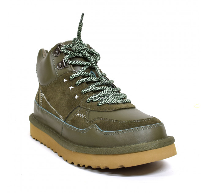 UGG ALASKA BOOTS KHAKI